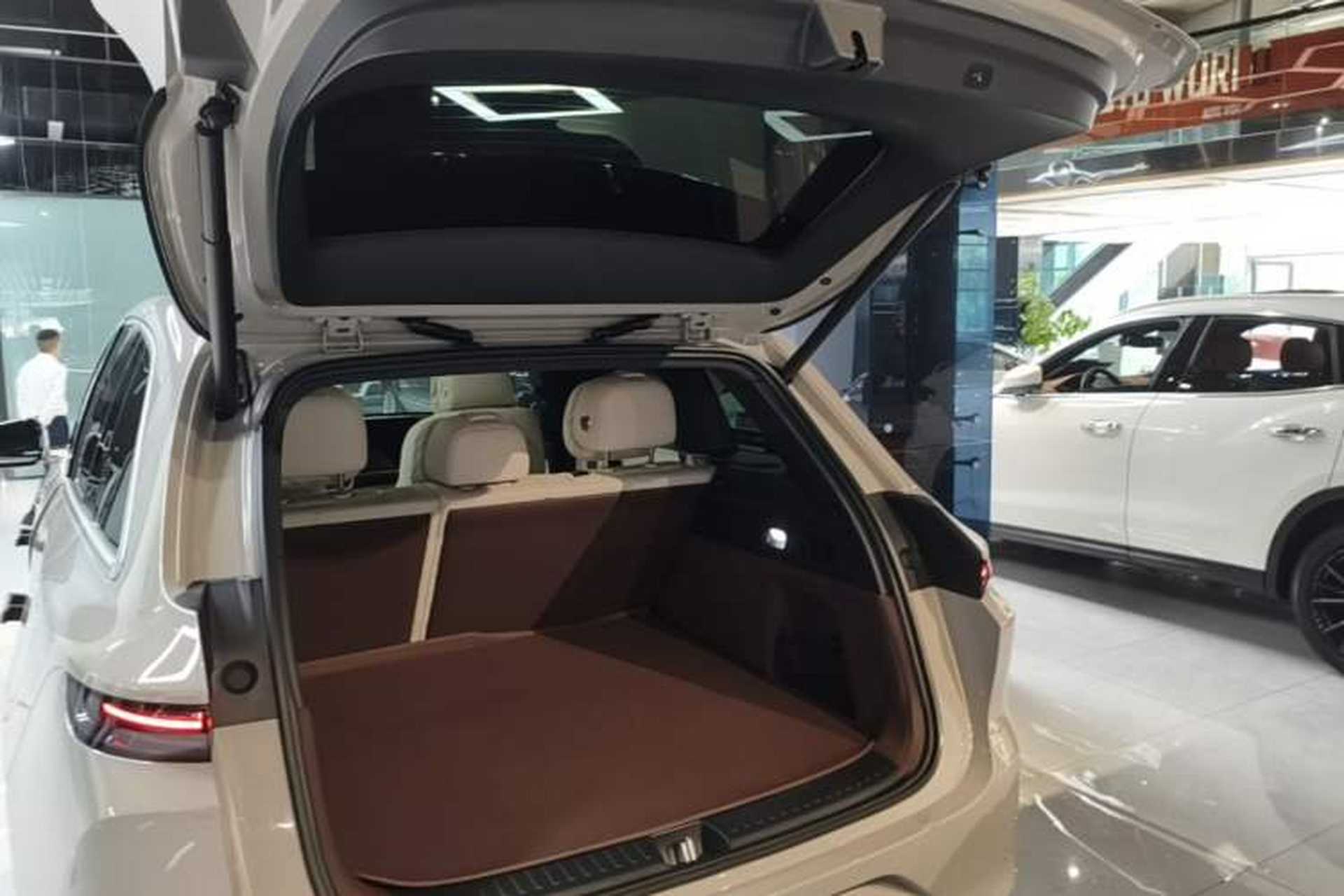 Used Li Auto L6 2024 Pro Model Trunk