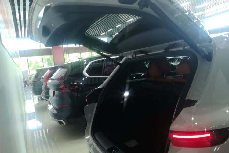 Used Li Auto L6 2024 Pro Model Trunk