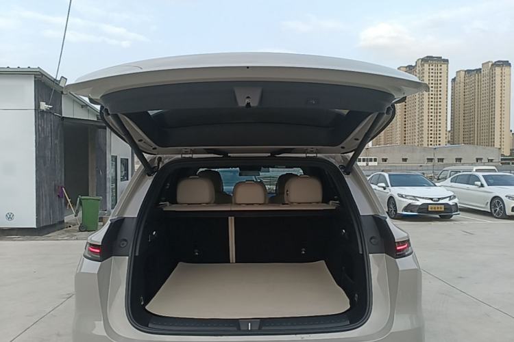 Used Li Auto L6 2024 Pro Model Trunk