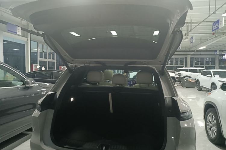 Used Li Auto L6 2024 Pro Model Trunk