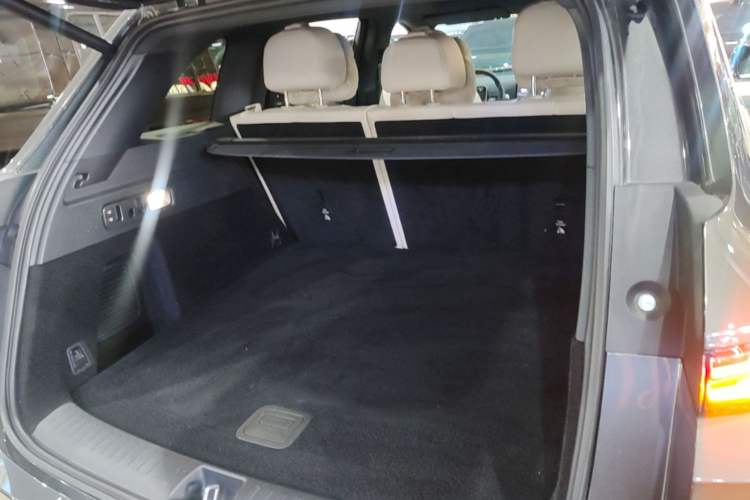 Used Li Auto L6 2024 Pro Model Trunk