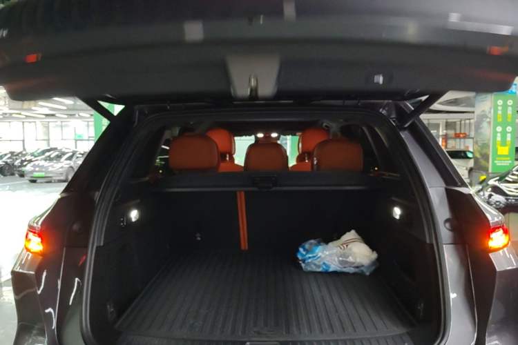 Used Li Auto L6 2024 Max Trunk