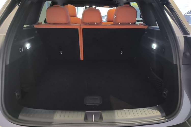 Used Li Auto L6 2024 Max Trunk
