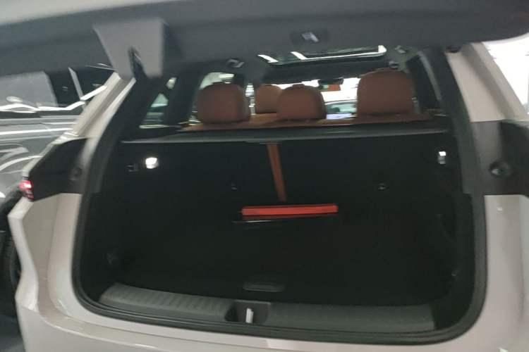 Used Li Auto L6 2024 Pro Model Trunk