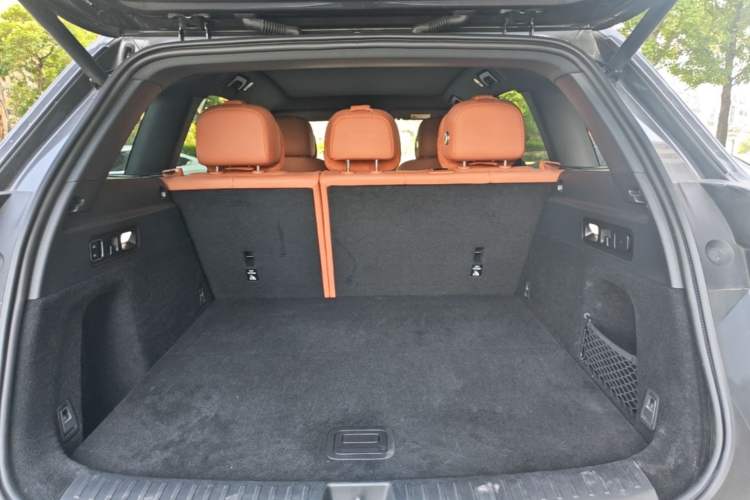 Used Li Auto L6 2024 Pro Model Trunk