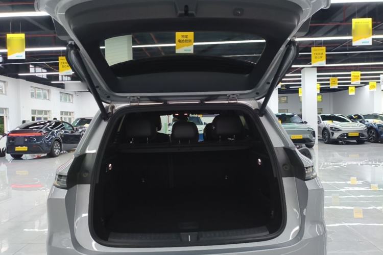 Used Li Auto L6 2024 Pro Model Trunk
