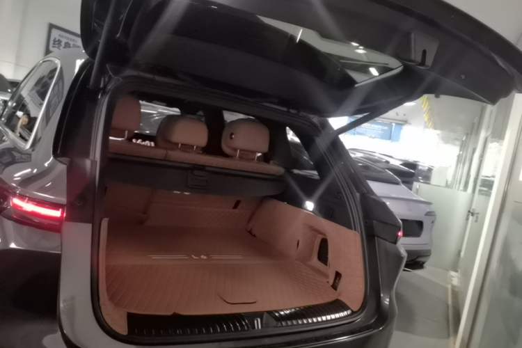 Used Li Auto L6 2024 Max Trunk