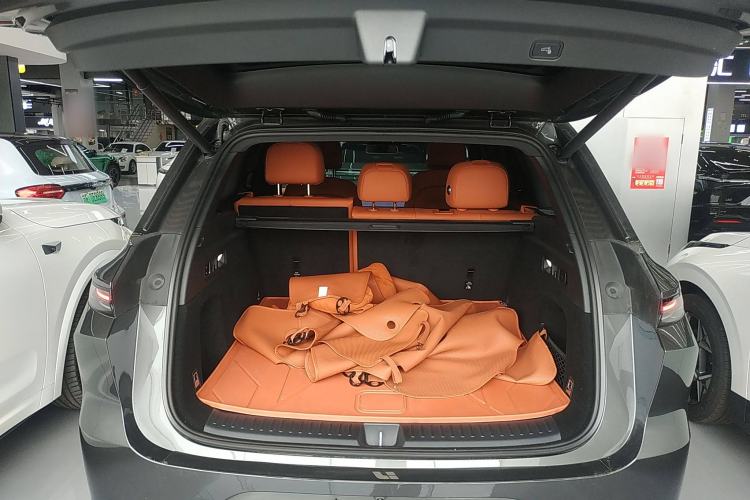 Used Li Auto L6 2024 Pro Model Trunk