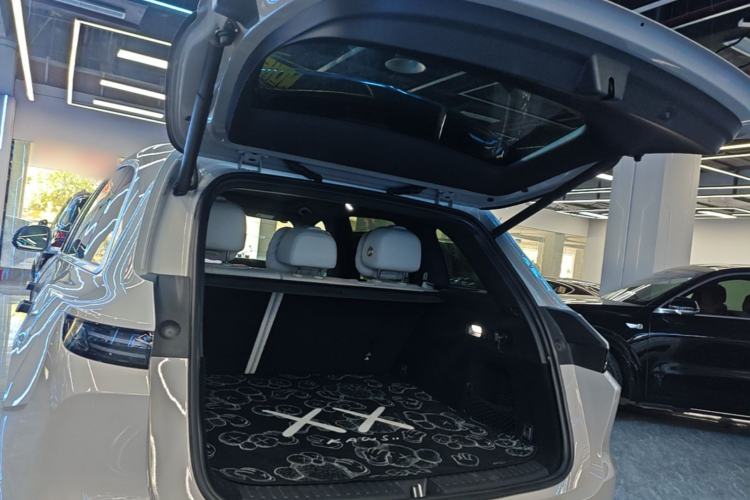 Used Li Auto L6 2024 Pro Model Trunk