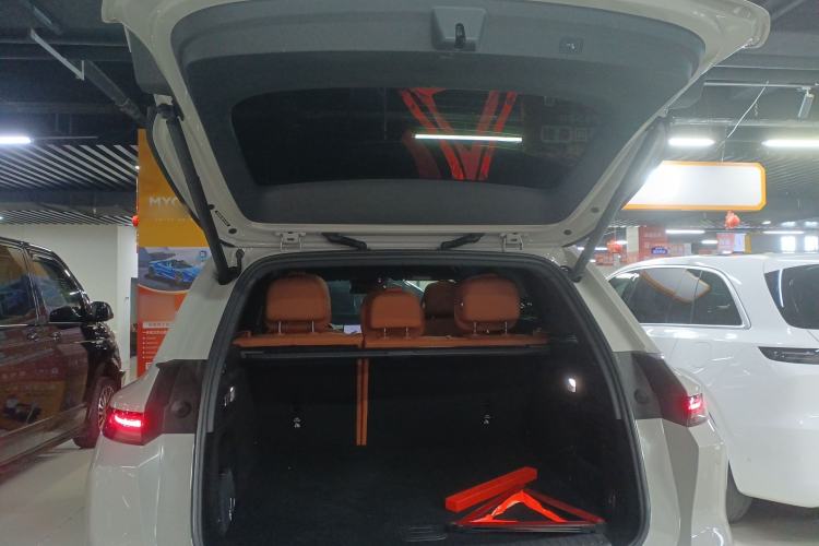Used Li Auto L6 2024 Max Trunk