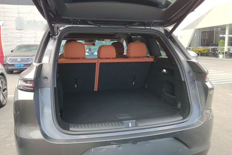 Used Li Auto L6 2024 Pro Model Trunk