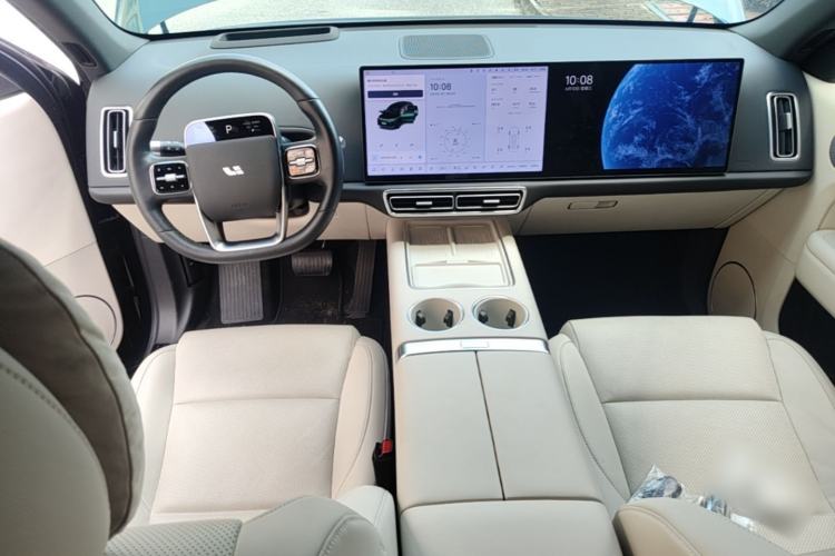 Used Li Auto L6 2024 Max Center Console