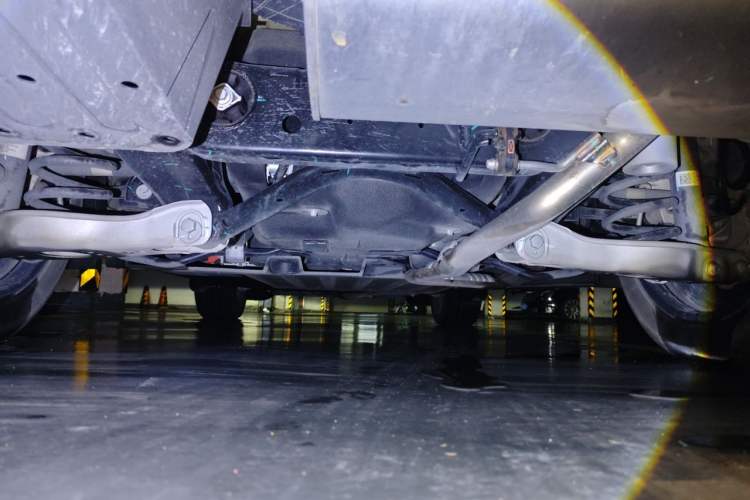 Used Li Auto L6 2024 Max Chassis Rear