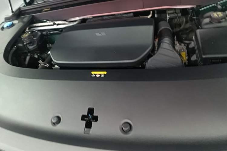 Used Li Auto L6 2024 Pro Model Engine Bay