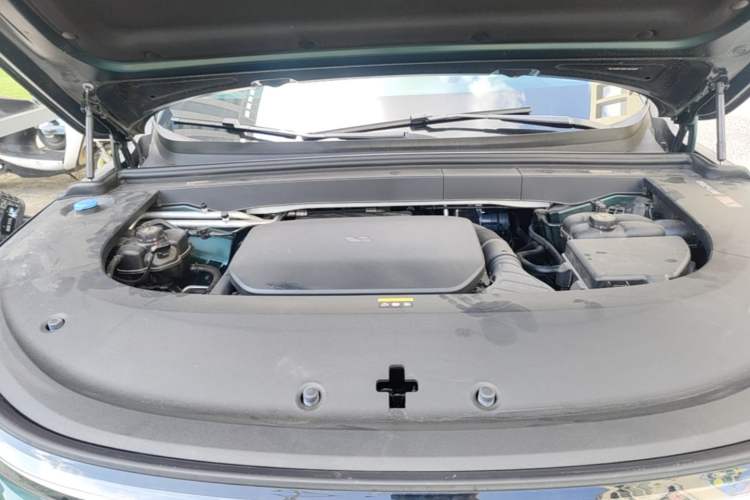 Used Li Auto L6 2024 Max Engine Bay