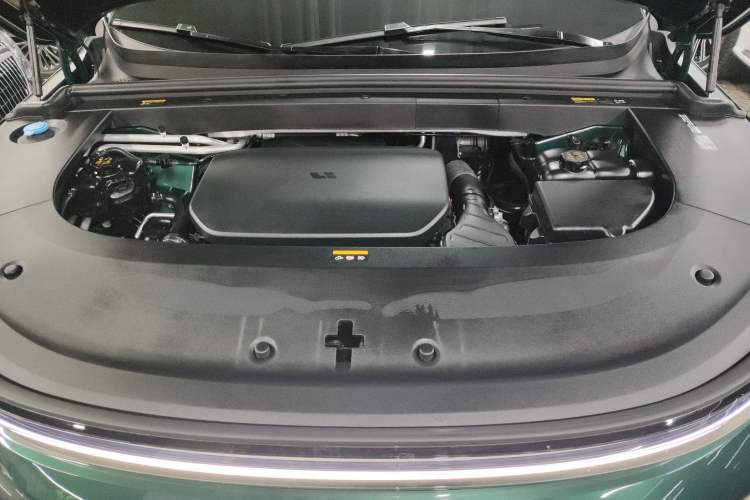 Used Li Auto L6 2024 Pro Model Engine Bay