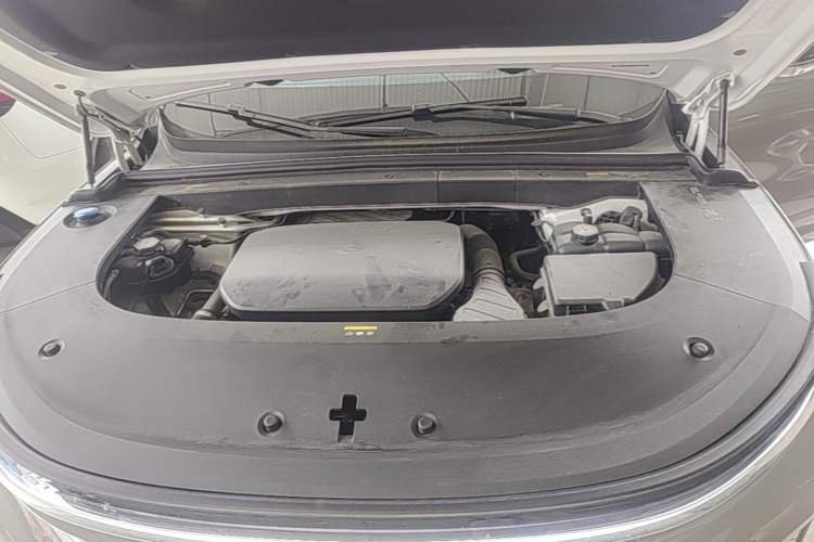 Used Li Auto L6 2024 Pro Model Engine Bay