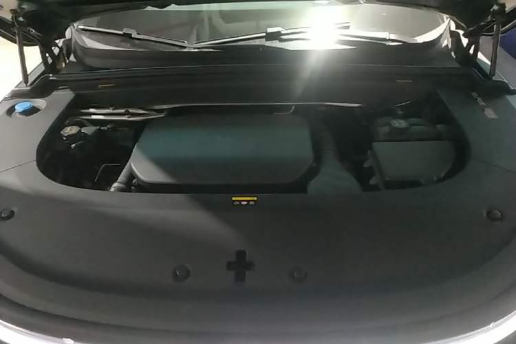 Used Li Auto L6 2024 Max Engine Bay