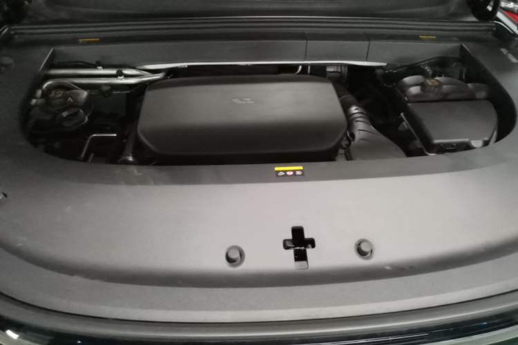 Used Li Auto L6 2024 Pro Model Engine Bay