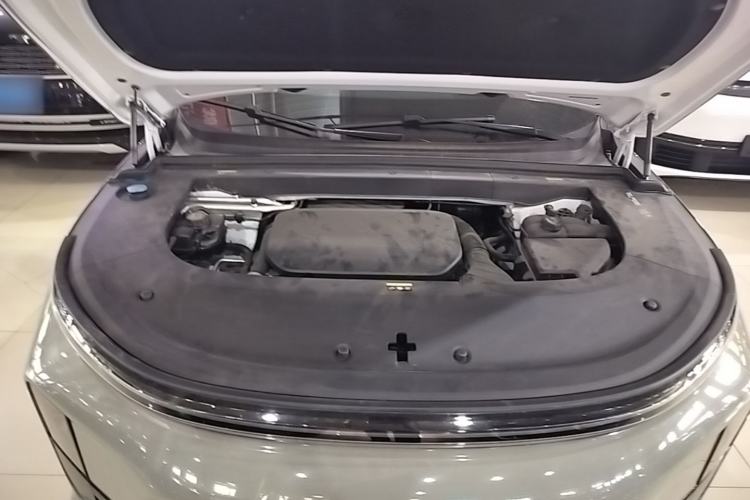 Used Li Auto L6 2024 Pro Model Engine Bay