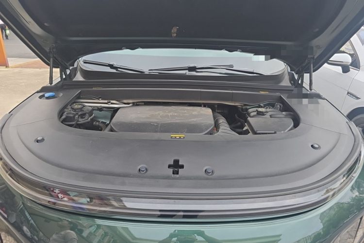 Used Li Auto L6 2024 Pro Model Engine Bay