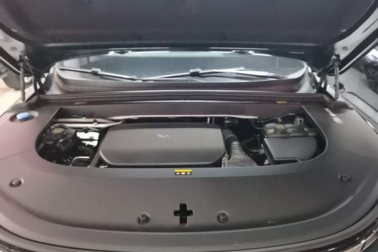 Used Li Auto L6 2024 Max Engine Bay