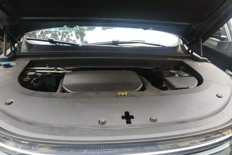Used Li Auto L6 2024 Pro Model Engine Bay