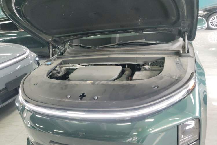 Used Li Auto L6 2024 Max Engine Bay