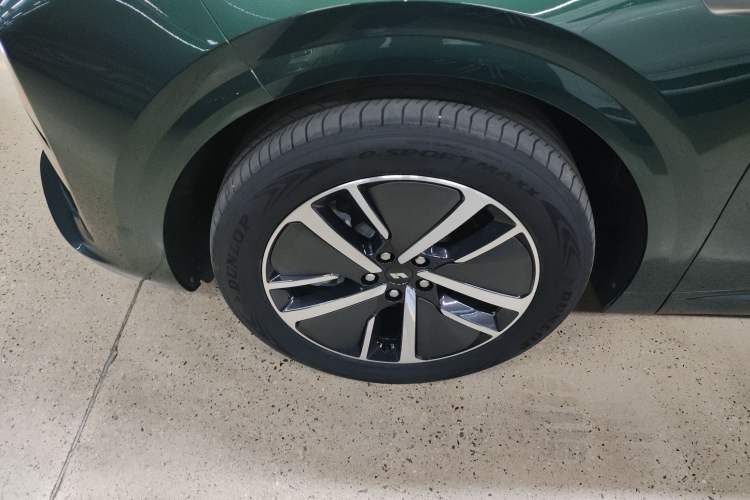 Used Li Auto L6 2024 Pro Model Exterior 7