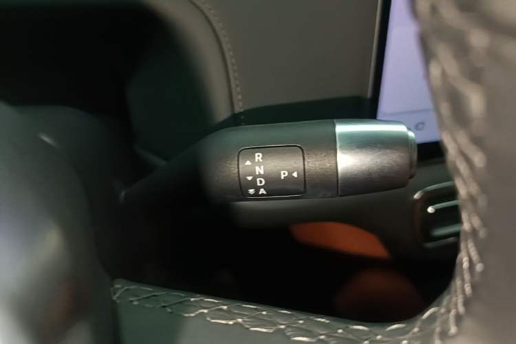 Used Li Auto L6 2024 Pro Model Gear Lever
