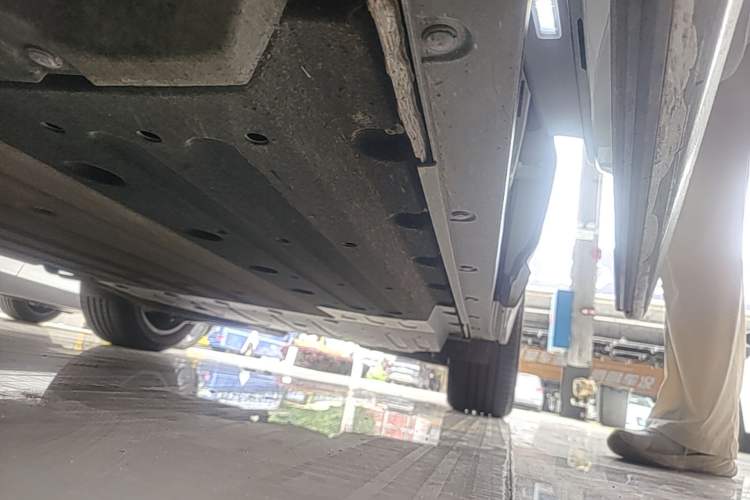 Used Li Auto L6 2024 Pro Model Left Side Sill