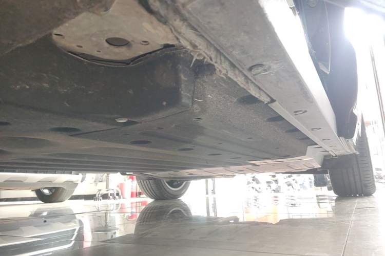 Used Li Auto L6 2024 Pro Model Left Side Sill