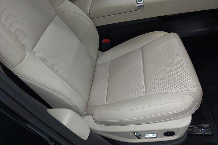 Used Li Auto L6 2024 Max Right Front Seat