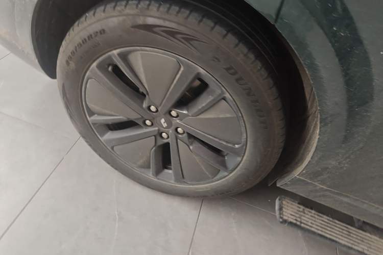 Used Li Auto L6 2024 Pro Model Right Rear Wheel Hub