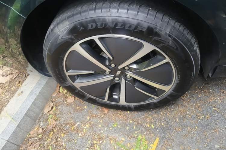 Used Li Auto L6 2024 Pro Model Right Rear Wheel Hub