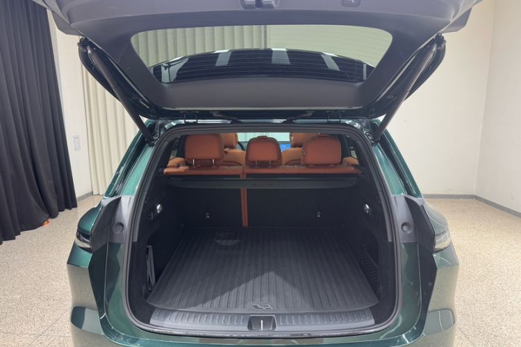 Used Li Auto L6 2024 Pro Model Trunk