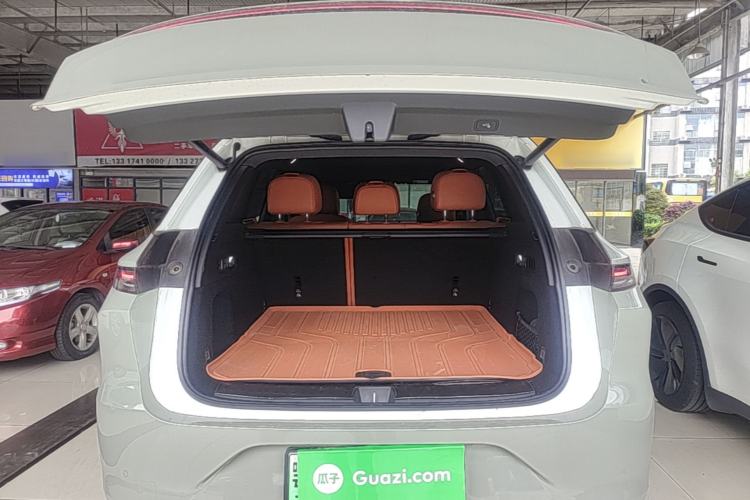 Used Li Auto L6 2024 Pro Model Trunk