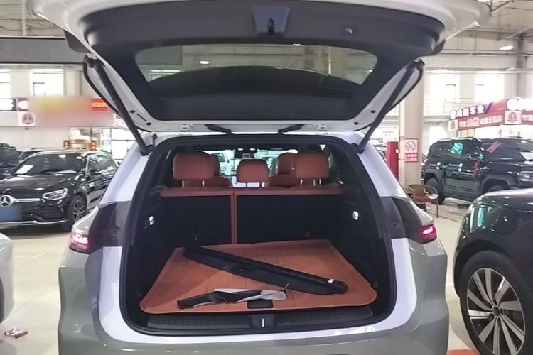 Used Li Auto L6 2024 Pro Model Trunk