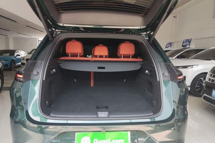 Used Li Auto L6 2024 Pro Model Trunk