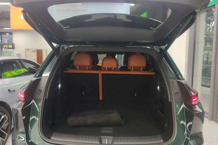 Used Li Auto L6 2024 Max Trunk