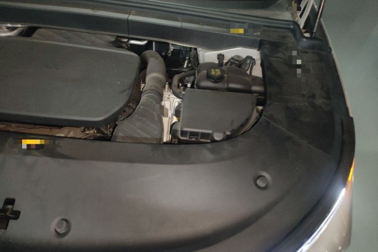 Used Li Auto L6 2024 Pro Model Engine Bay Left