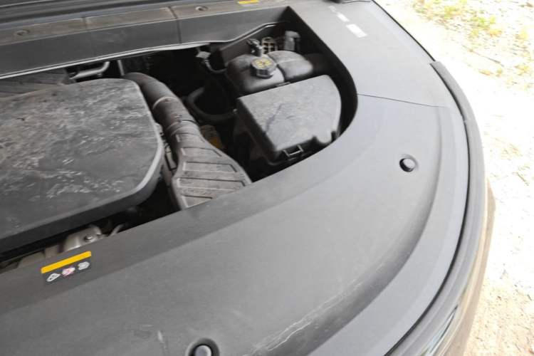 Used Li Auto L6 2024 Pro Model Engine Bay Left