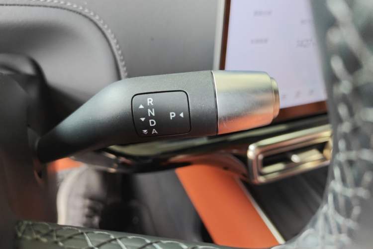 Used Li Auto L6 2024 Pro Model Gear Lever