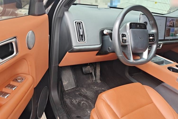 Used Li Auto L6 2024 Pro Model Interior 3