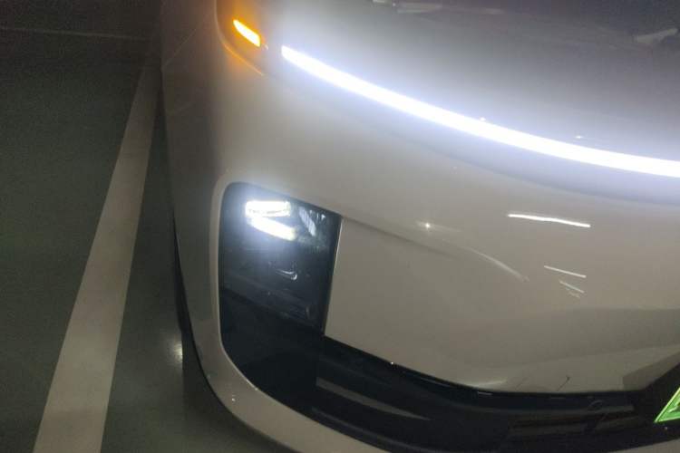 Used Li Auto L6 2024 Pro Model Right Front Headlight