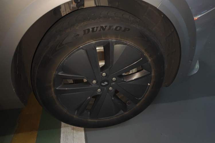 Used Li Auto L6 2024 Max Right Front Wheel Hub