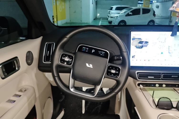 Used Li Auto L6 2024 Max Steering Wheel