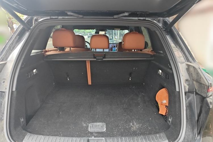 Used Li Auto L6 2024 Pro Model Trunk
