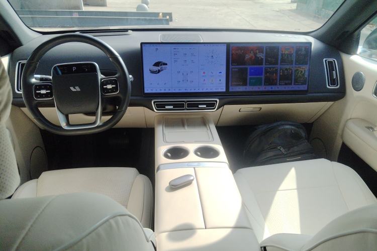 Used Li Auto L6 2024 Pro Model Center Console