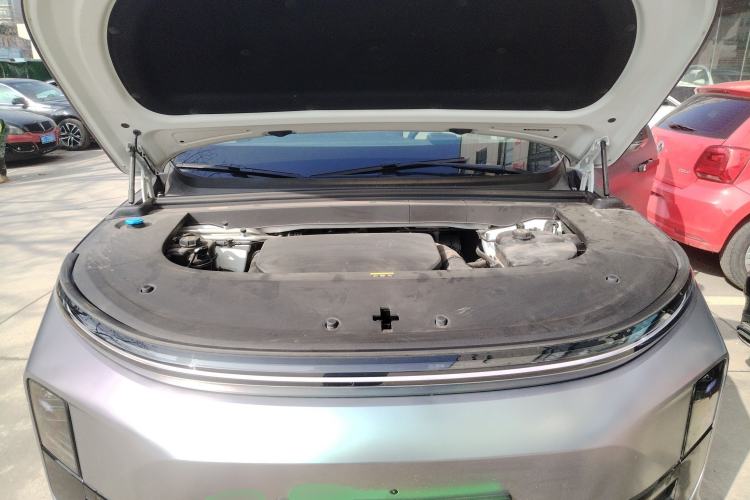 Used Li Auto L6 2024 Pro Model Engine Bay